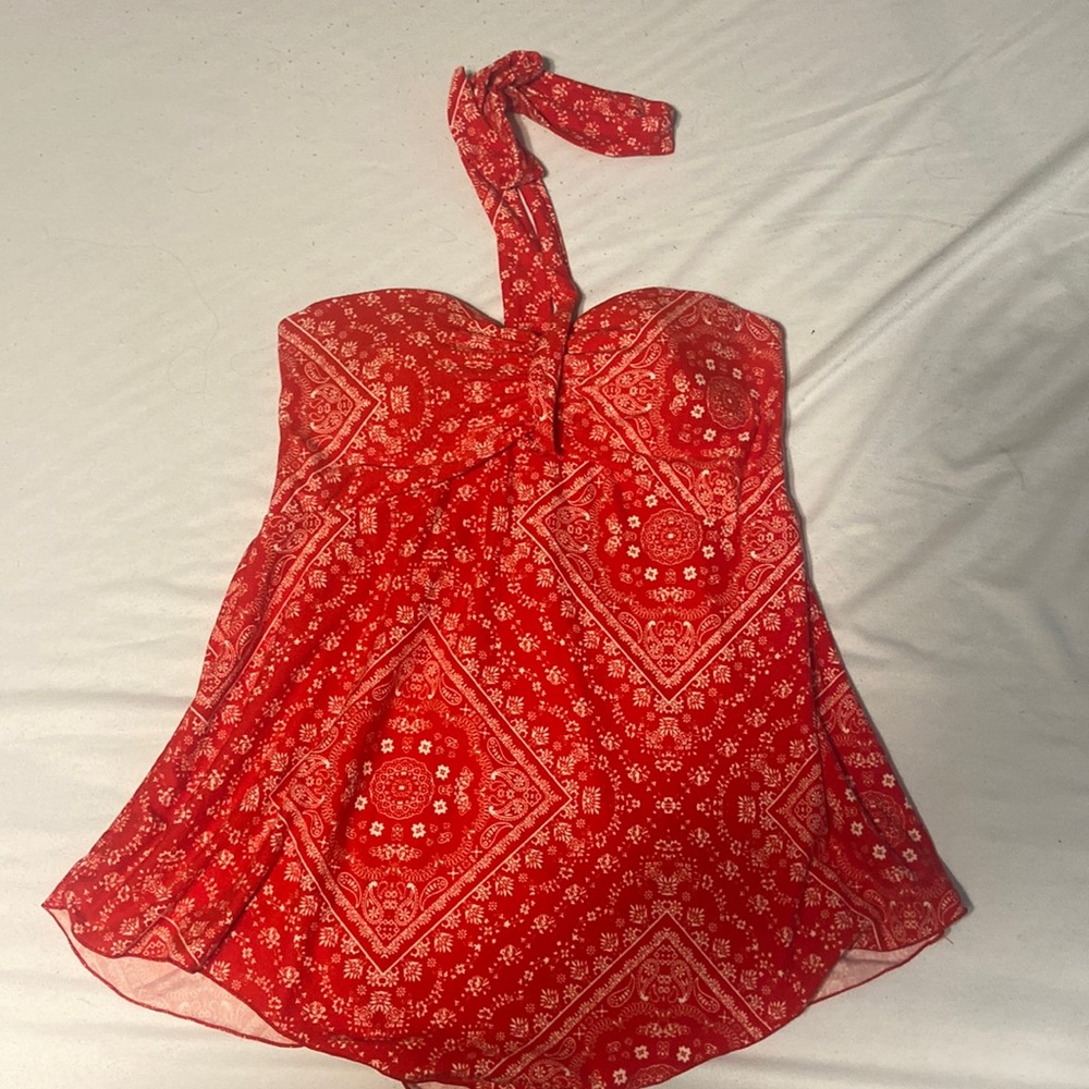 Women’s Sz M halter top